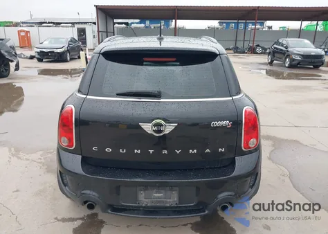 2016 Mini Countryman Cooper S z USA, uszkodzony, nr VIN WMWZC3C5XGWT09275